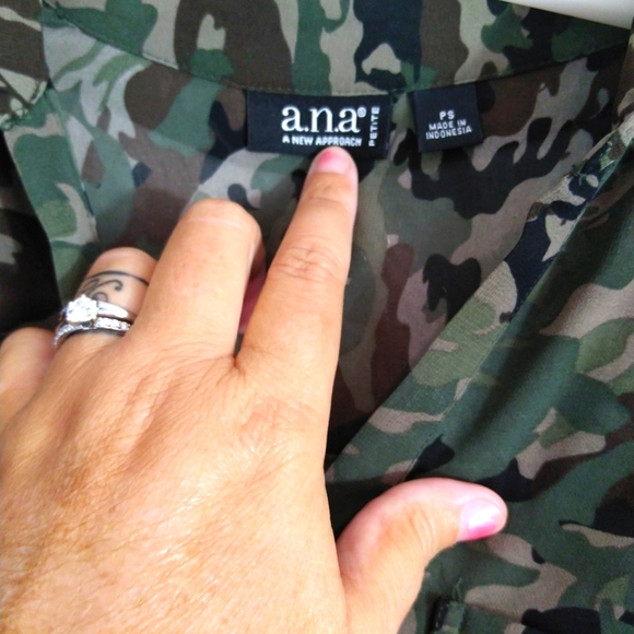 A New Approach Green Camouflage Long Sleeve Front Button Sheer Shirt Size PS - Picture 10 of 10